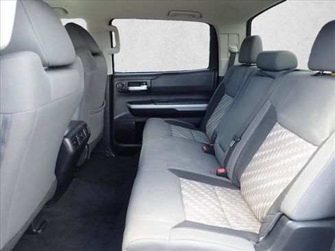 Used 2019 Toyota Tundra SR5 w/ SR5 Upgrade Package AWD/4WD image 8