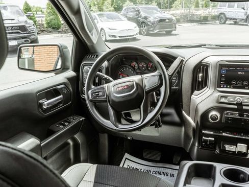 Used 2021 GMC Sierra 1500 4x4 Crew Cab w/ Sierra Value Package image 12