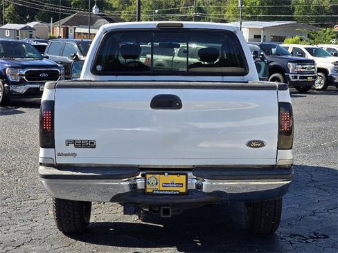 Used 2003 Ford F250 XLT image 24
