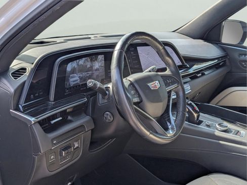 Used 2022 Cadillac Escalade ESV Sport image 16