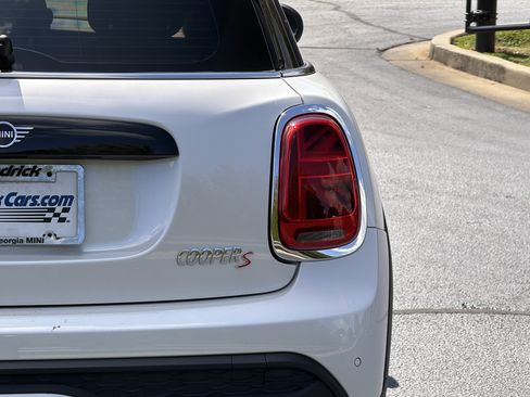 Used 2024 MINI Cooper S w/ Signature Upholstery Package FWD image 23