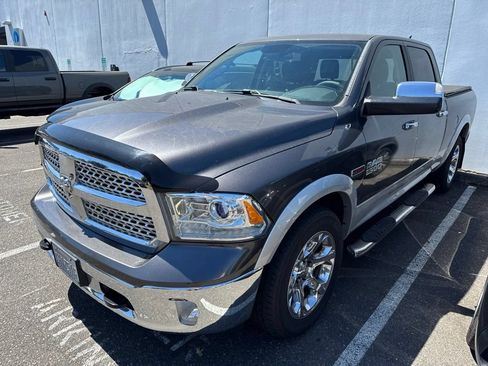 Used 2016 RAM 1500 Laramie w/ Convenience Group AWD/4WD image 2