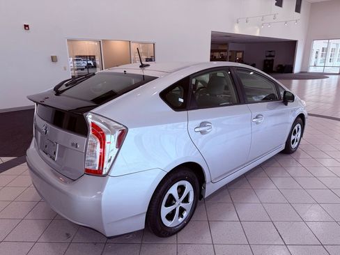 Used 2012 Toyota Prius Four image 13