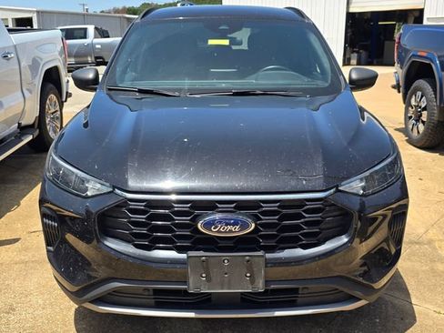 Used 2025 Ford Escape ST-Line FWD image 2