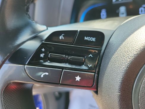 Used 2025 Hyundai Elantra Sport image 22