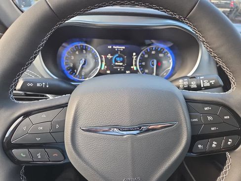 New 2026 Chrysler Pacifica Limited w/ S Appearance Package image 20