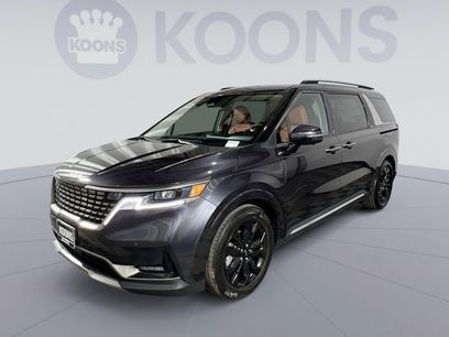 Used 2023 Kia Carnival SX