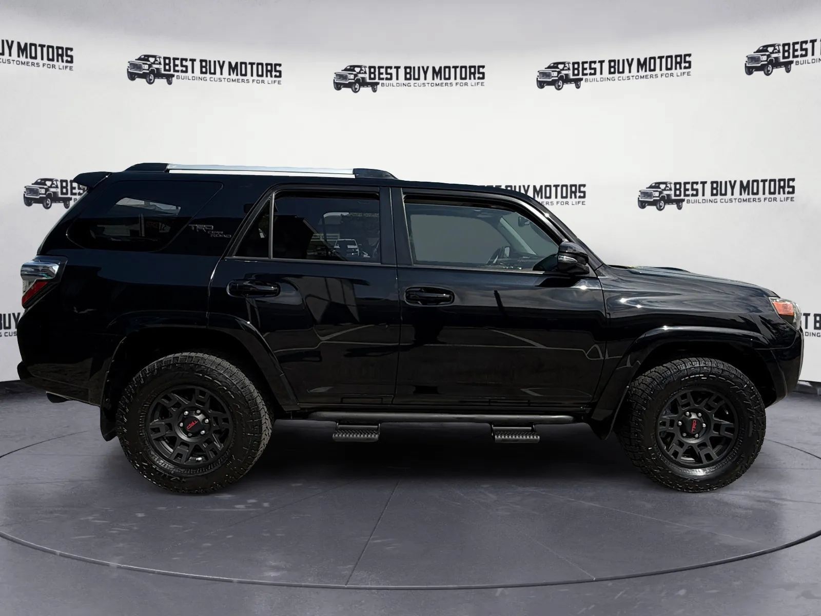 Used 2018 Toyota 4Runner TRD Off-Road Premium AWD/4WD image 9