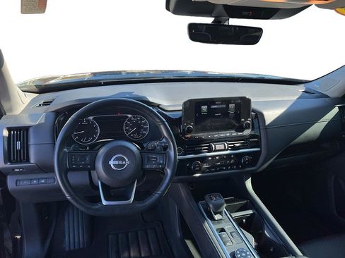 Used 2023 Nissan Pathfinder SL w/ SL Premium Package image 11