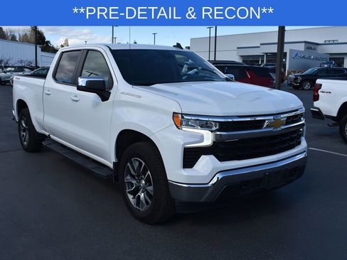 Used 2023 Chevrolet Silverado 1500 LT w/ Protection Package image 6