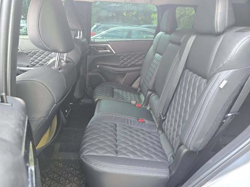 Used 2022 Mitsubishi Outlander SEL AWD/4WD image 5