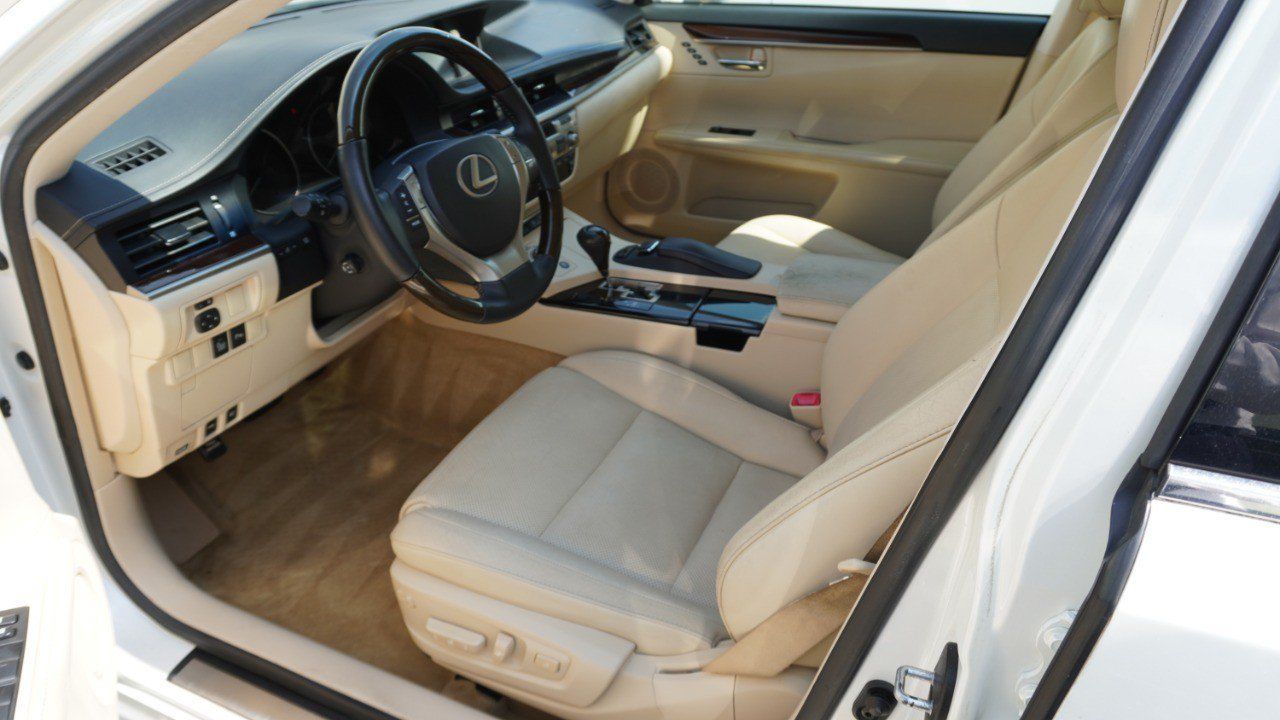 Used 2013 Lexus ES 350 FWD image 9