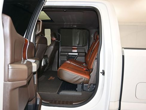 Used 2019 Ford F350 King Ranch w/ Tow Technology Bundle AWD/4WD image 23