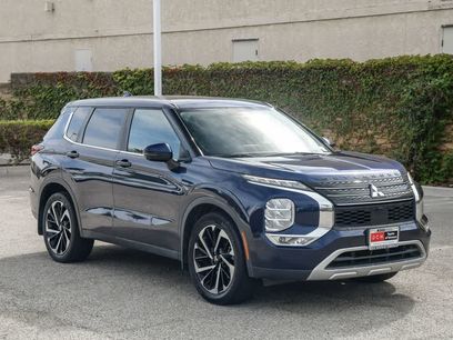 Used 2023 Mitsubishi Outlander SE