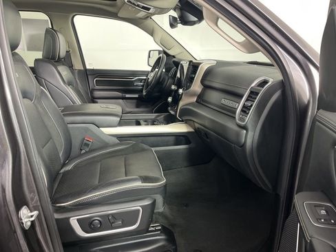Used 2022 RAM 1500 Laramie w/ Laramie Southwest Edition image 9
