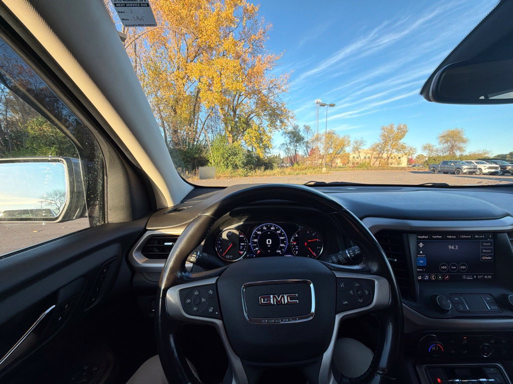 Used 2021 GMC Acadia Denali w/ Trailering Package AWD/4WD image 17