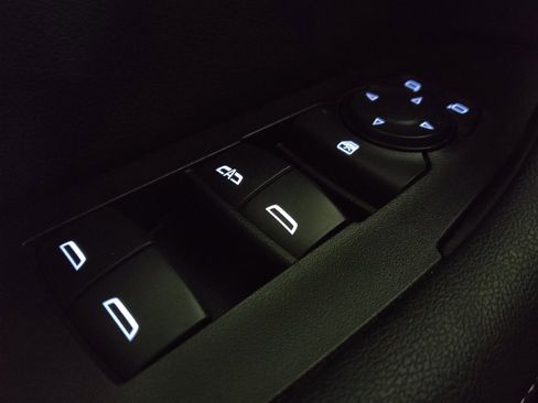 Used 2024 Chevrolet Blazer LT w/ Convenience Package FWD image 27