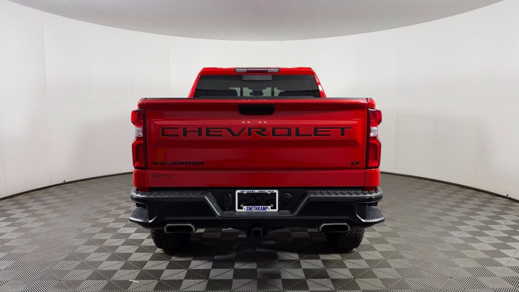 Used 2024 Chevrolet Silverado 1500 LT Trail Boss w/ Convenience Package II AWD/4WD image 8