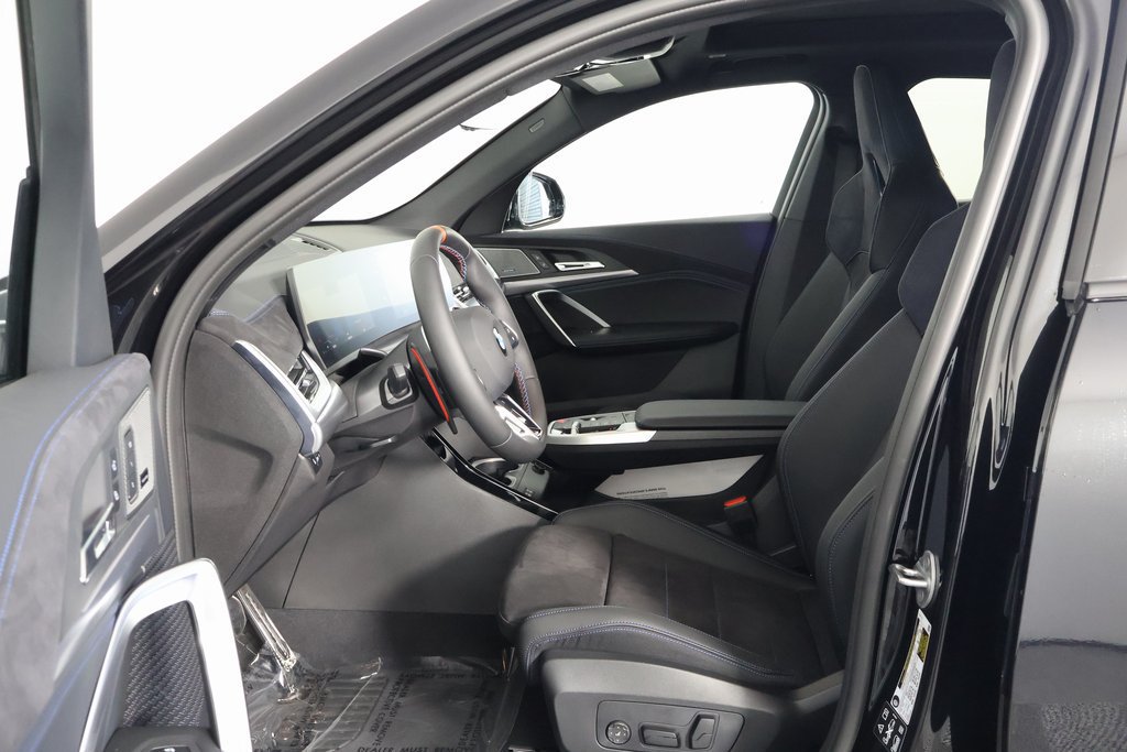 New 2026 BMW X2 M35i w/ Technology Package AWD/4WD image 5