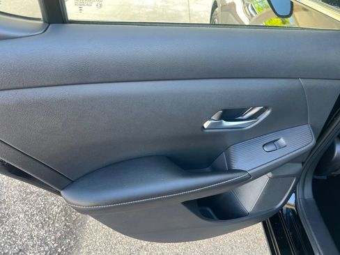 Certified 2023 Nissan Sentra SV w/ All-Weather Package FWD image 10