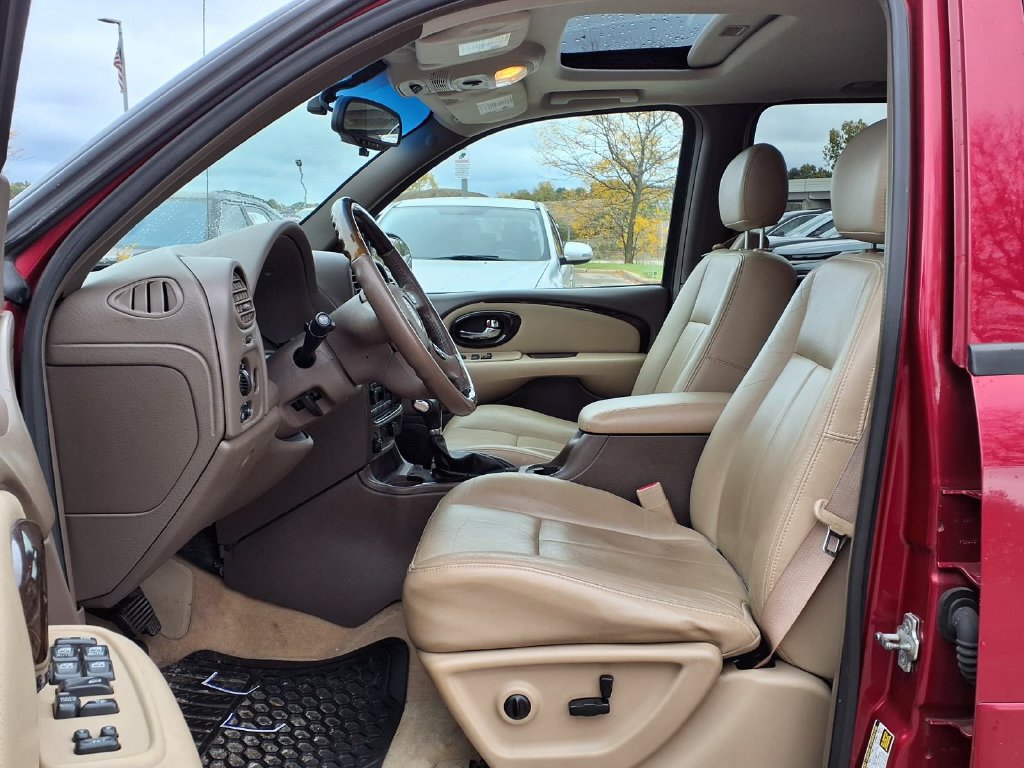 Used 2005 Buick Rainier CXL AWD/4WD image 13