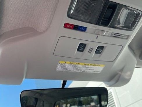 Used 2018 Subaru Forester 2.5i Premium image 5