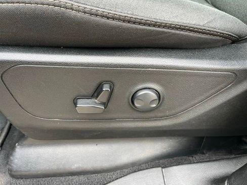 Used 2025 RAM 1500 Big Horn image 19