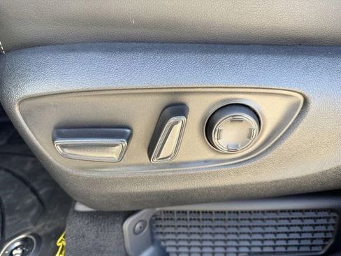 New 2026 Toyota Sienna XSE image 26