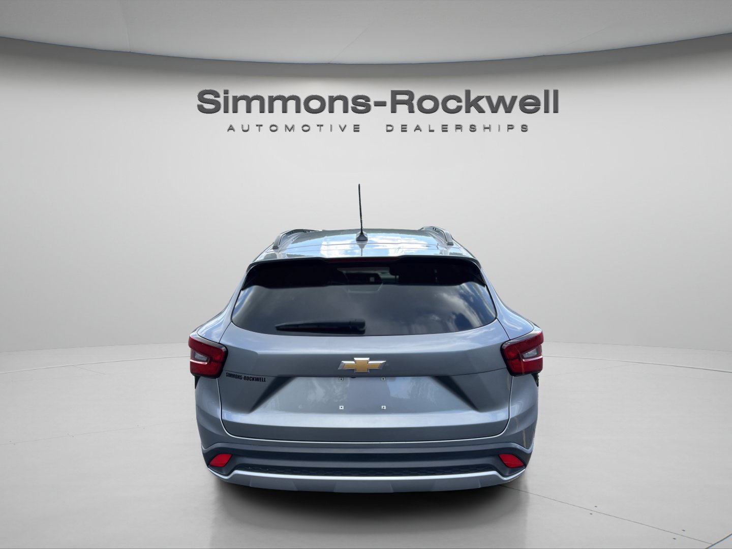 Used 2025 Chevrolet Trax LT FWD image 4