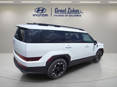 Used 2026 Hyundai Santa Fe SEL FWD image 5