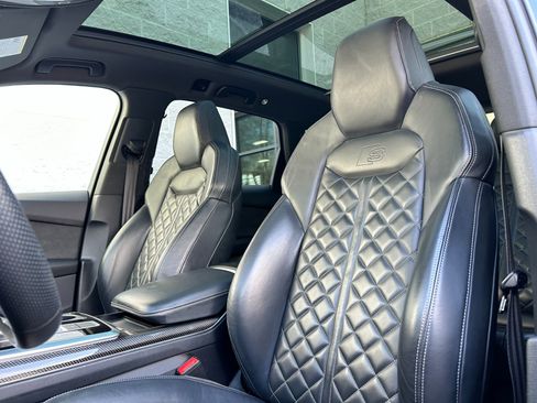 Used 2021 Audi SQ7 Premium Plus w/ Driver Assistance Package image 23