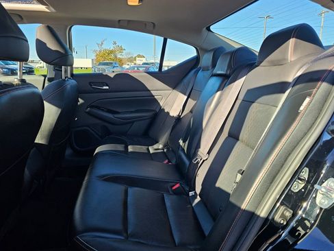 Used 2024 Nissan Altima 2.5 SR w/ SR Premium Package image 30