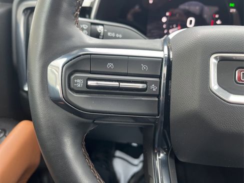 Used 2023 GMC Canyon AT4 w/ AT4 Premium Package image 31