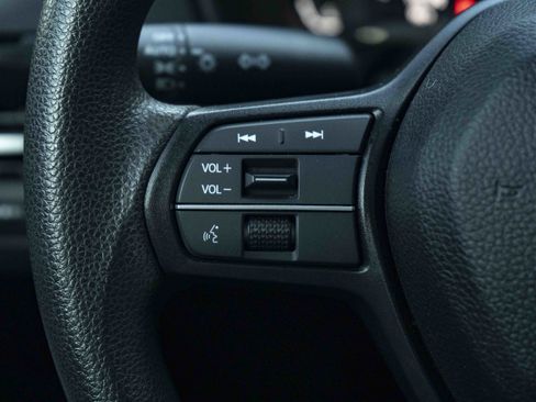 Used 2025 Honda Accord SE image 19
