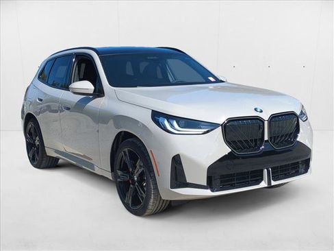 Used 2026 BMW X3 xDrive30 w/ Premium Package image 7