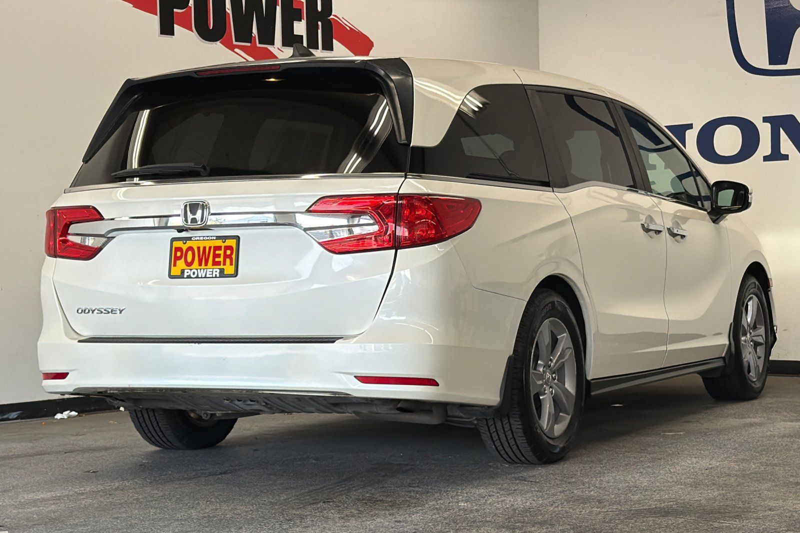 Used 2018 Honda Odyssey EX-L image 3
