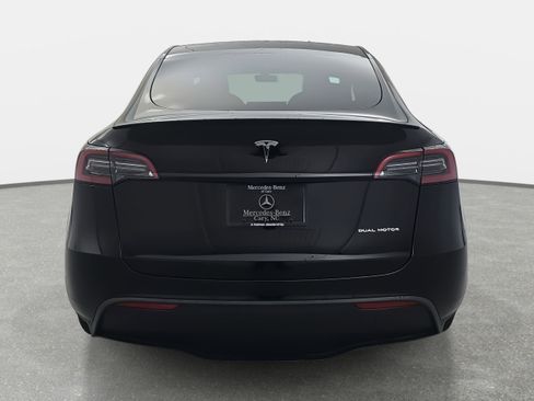 Used 2023 Tesla Model Y Long Range image 6