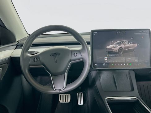 Used 2025 Tesla Model Y Performance AWD/4WD image 17