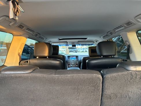 Used 2016 INFINITI QX80 Luxe w/ 22" Wheel Package image 41