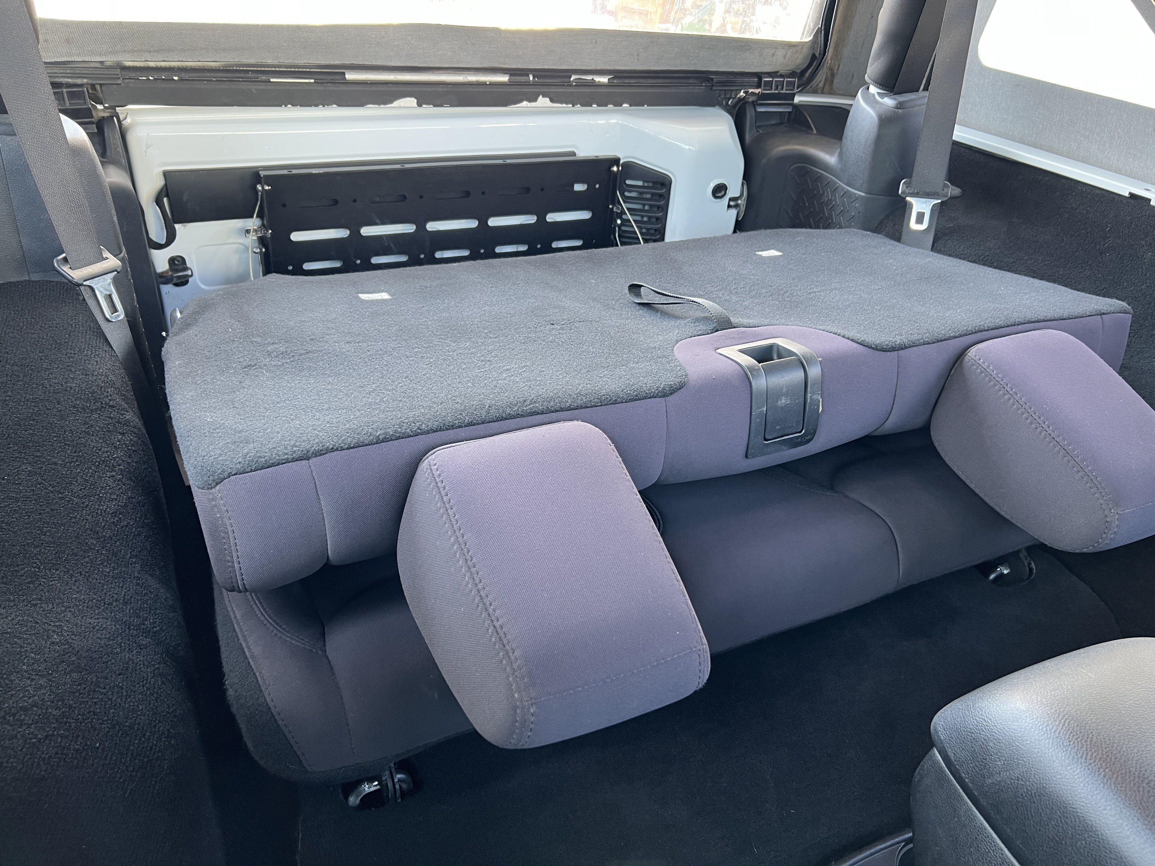 Used 2013 Jeep Wrangler Sport AWD/4WD image 18