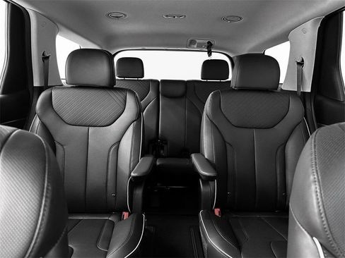 Used 2025 Hyundai Palisade SEL image 16