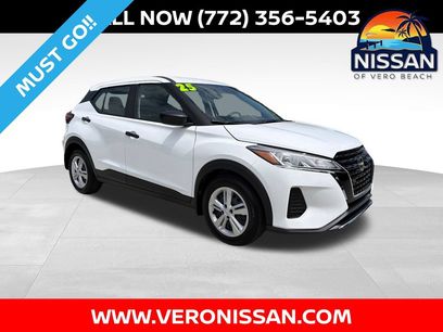 Certified 2025 Nissan Kicks Play S
