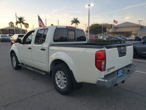 Used 2019 Nissan Frontier SV image 13