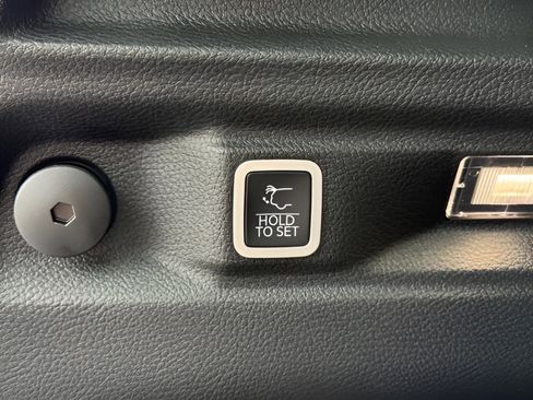 New 2026 Jeep Grand Cherokee L Limited AWD/4WD image 9