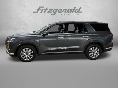 Used 2023 Hyundai Palisade SEL w/ Cargo Package image 3
