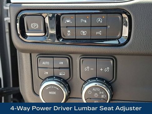 Used 2025 GMC Yukon XL Denali AWD/4WD image 9