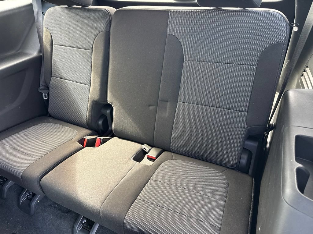 Used 2023 Chevrolet Traverse LT FWD image 13