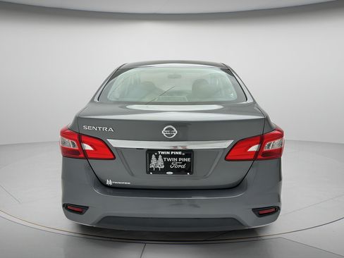 Used 2019 Nissan Sentra S FWD image 7