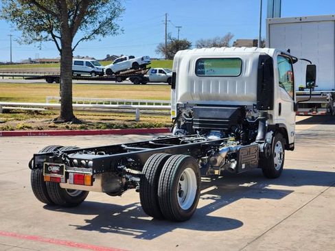 New 2025 Chevrolet Low Cab Forward 5500 XD RWD image 13