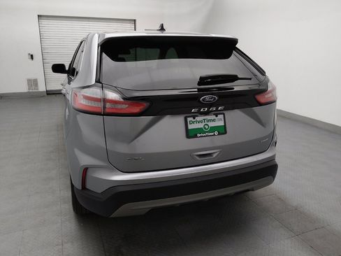 Used 2024 Ford Edge SEL image 6
